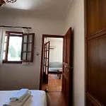 بيت ضيافة Limeni Studios 3*