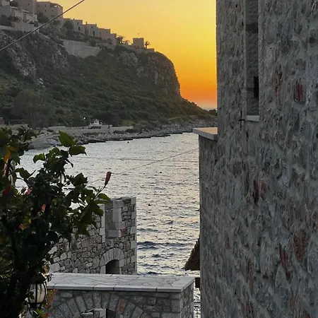 Limeni Studios Pensjonat *